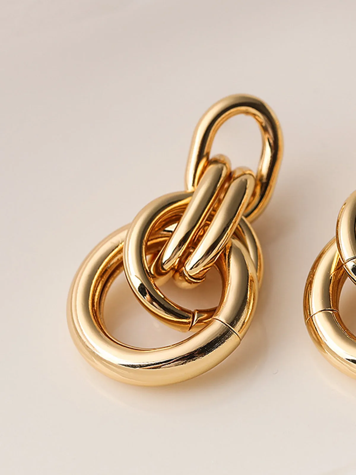 Knot Chunky Hoop Earrings sold by COMMENSE product image thumbnail 3