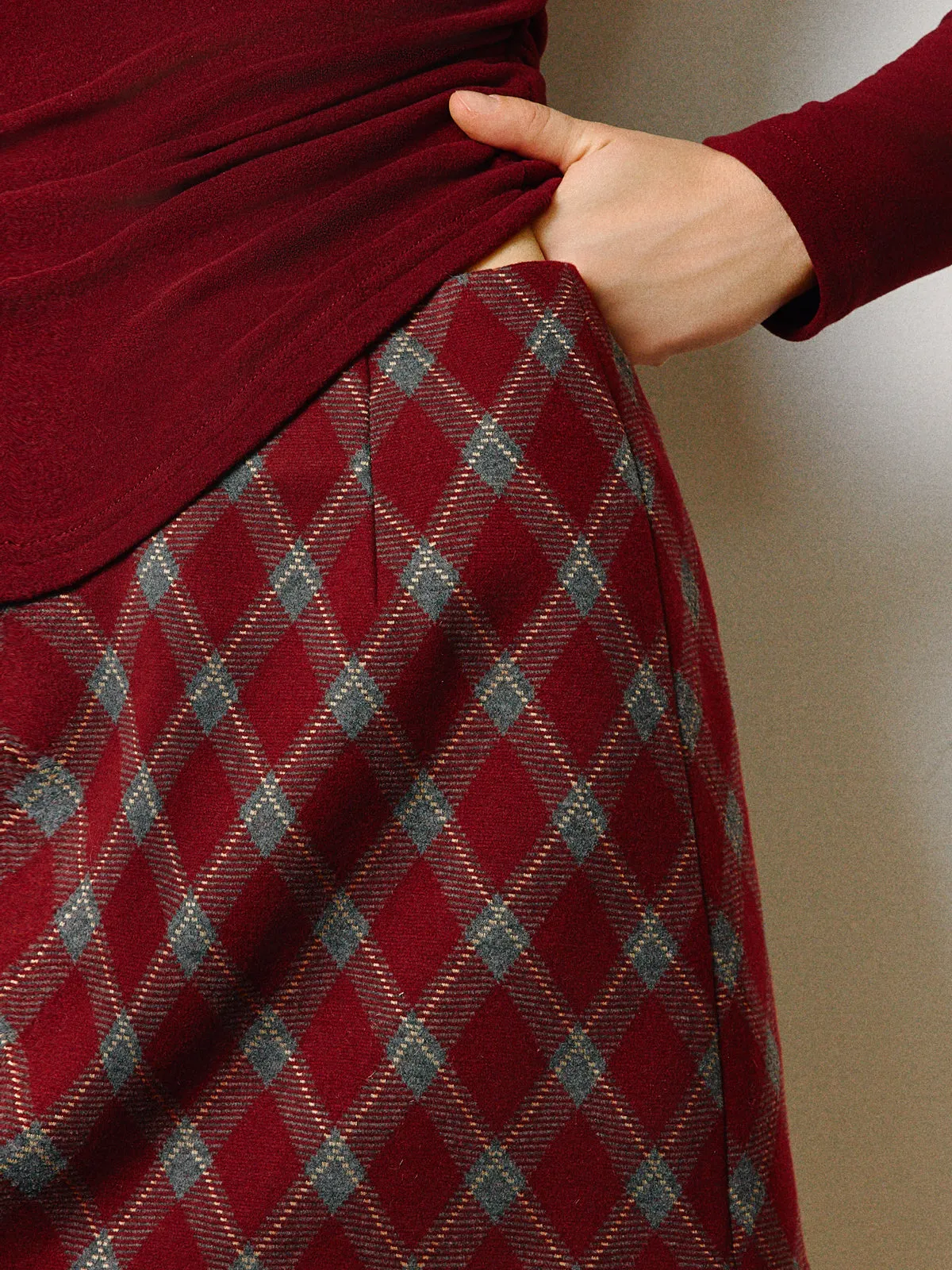 Mid-Waist Tweed Zipper Skirt sold by COMMENSE product image thumbnail 3