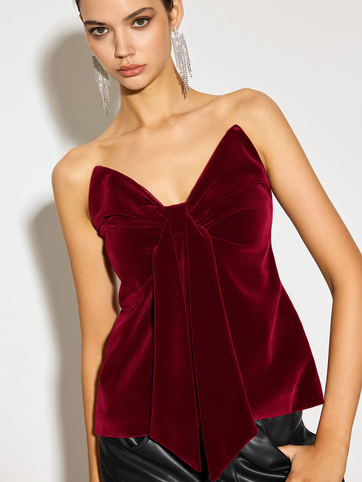 Bow Front Velvet Zipper Tube Top sold by COMMENSE product image thumbnail 2