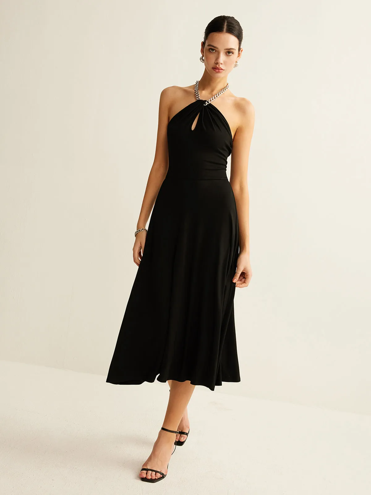 Keyhole Neckline Sleeveless Halter Dress sold by COMMENSE product image thumbnail 3