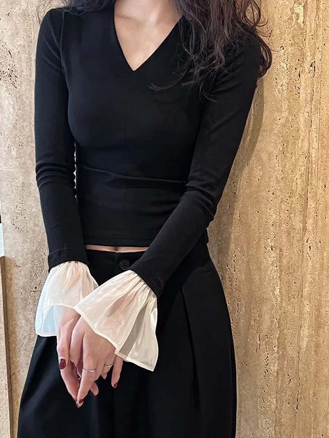 V-Neck Contrast Ruffle-Cuff T-Shirt sold by COMMENSE product image thumbnail 4