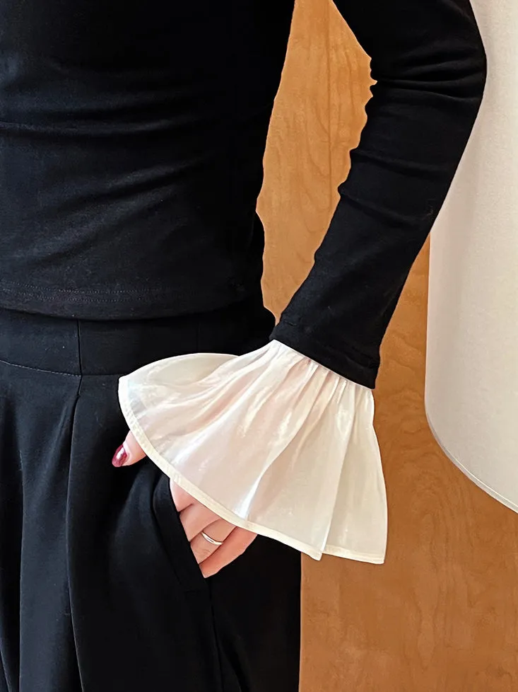 V-Neck Contrast Ruffle-Cuff T-Shirt sold by COMMENSE product image thumbnail 5