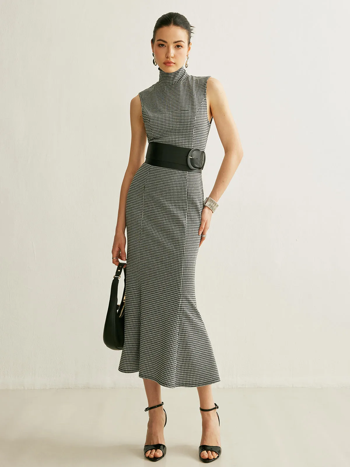 Belted Plaid Sleeveless Dress sold by COMMENSE product image thumbnail 3