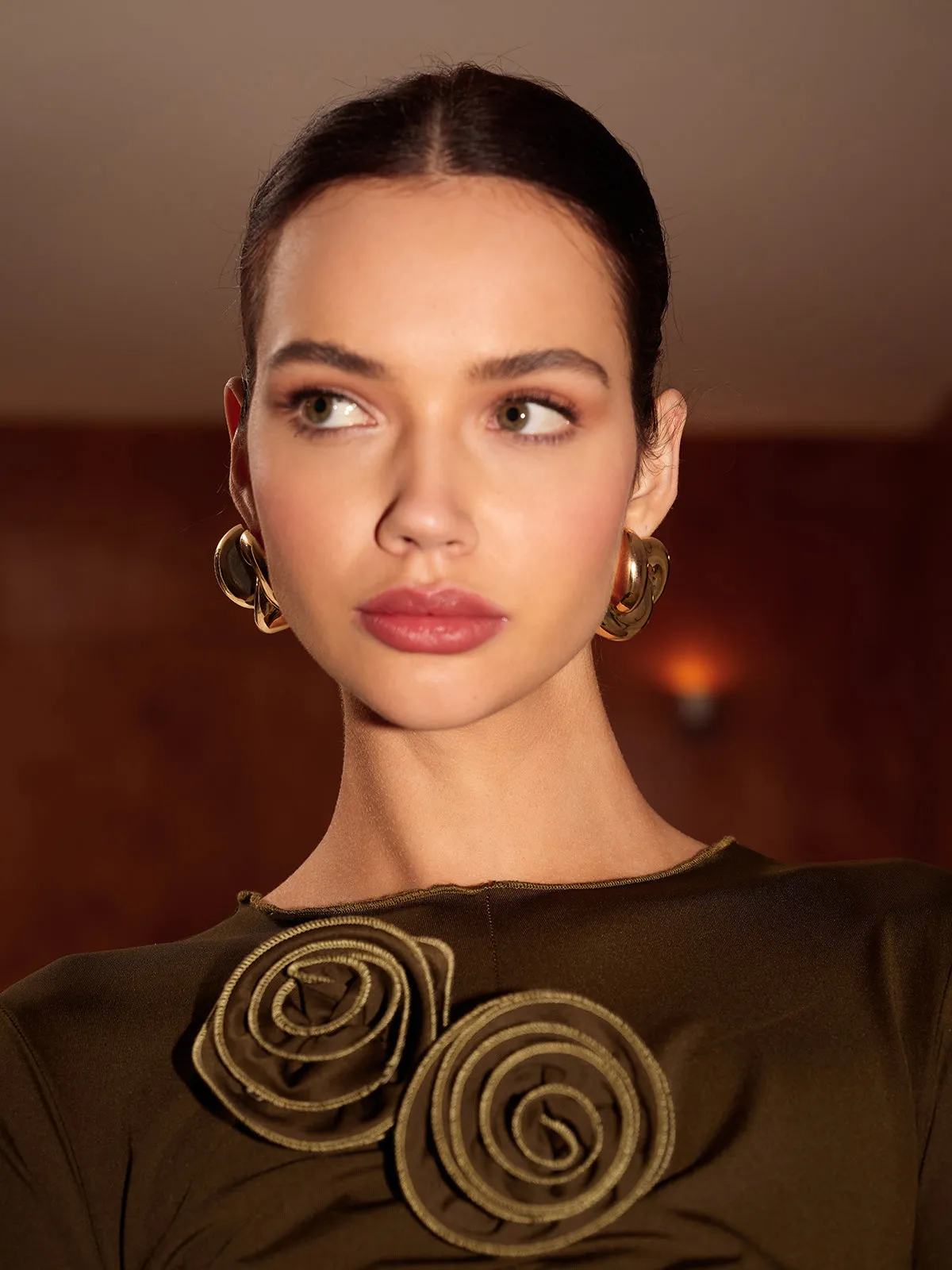 Knotted Gold Ear Cuff sold by COMMENSE product image thumbnail 3