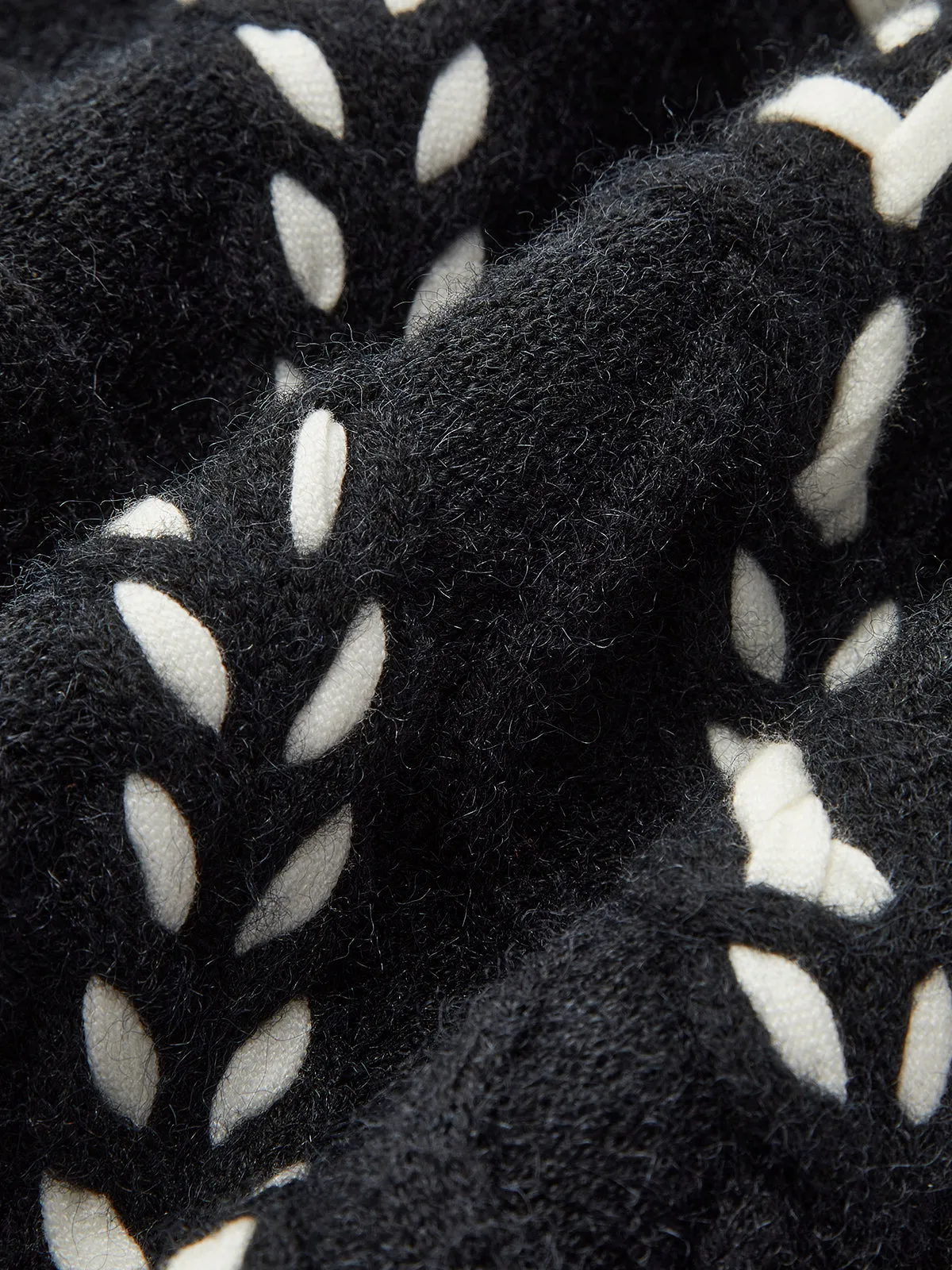 Contrast Binding Cinched Twist Sweater sold by COMMENSE product image thumbnail 4