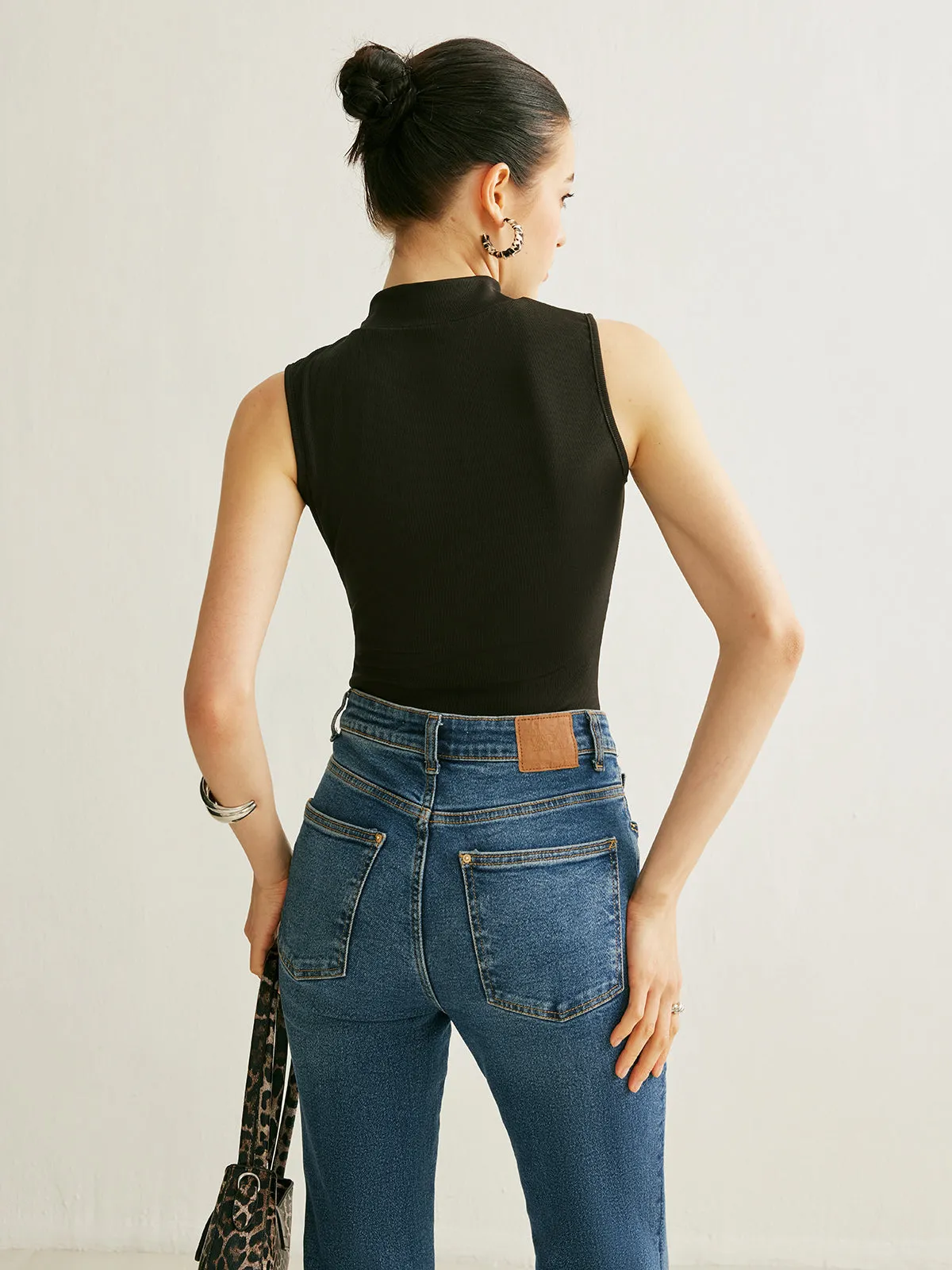 Keyhole Mock Neck Top sold by COMMENSE product image thumbnail 5