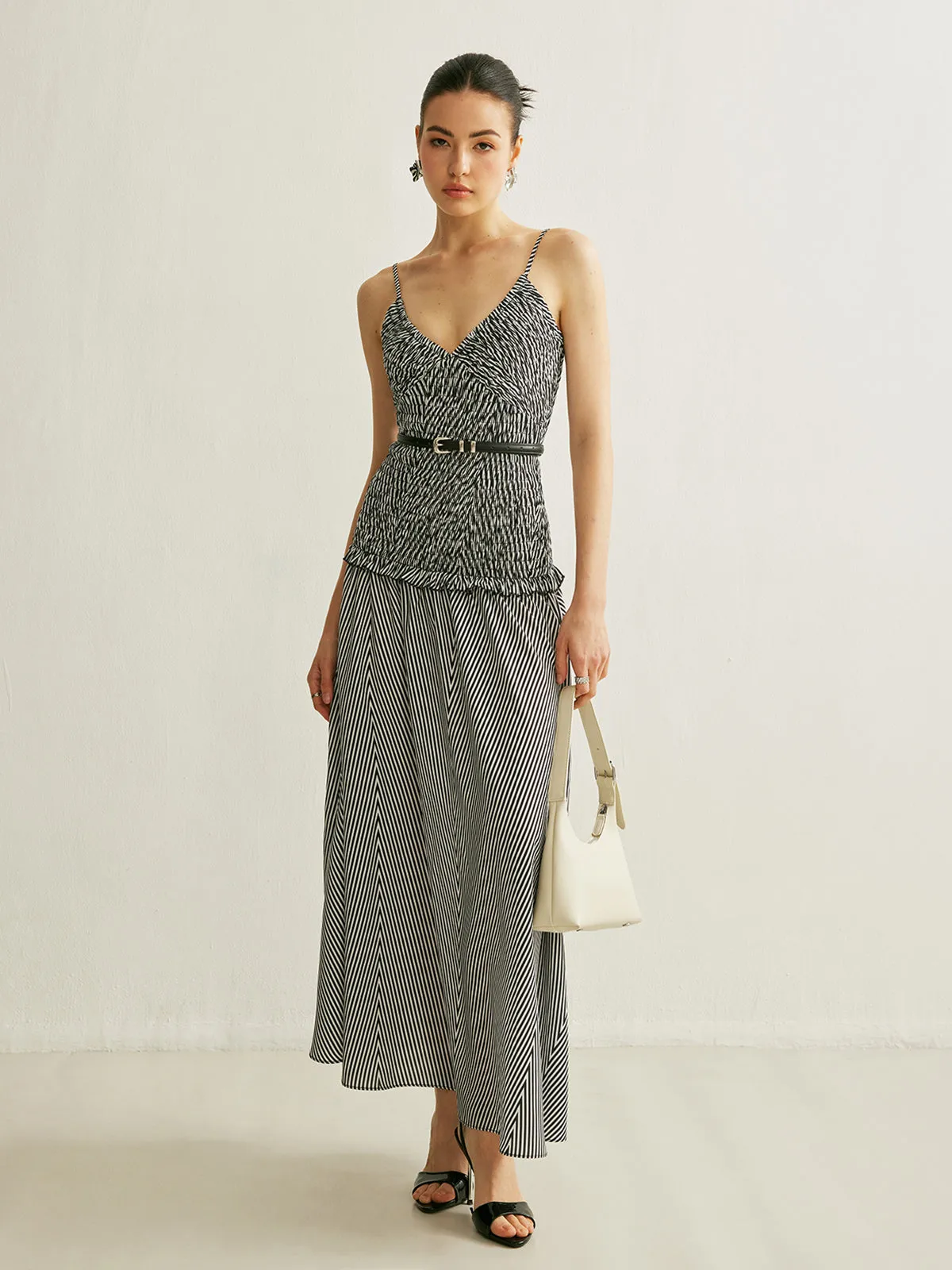 Shirred V-Neck Sleeveless Pleated Dress sold by COMMENSE product image thumbnail 4