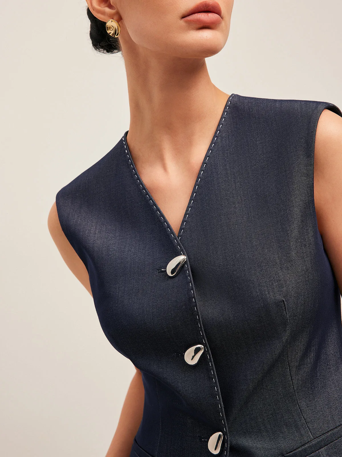 Contrast Stitched Buttoned Peplum Vest sold by COMMENSE product image thumbnail 4