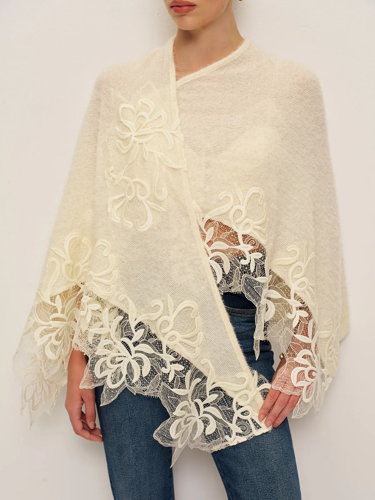 Floral Lace Trim Shawl sold by COMMENSE product image thumbnail 5