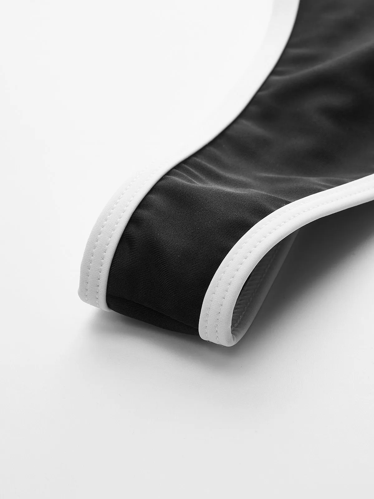 Contrast Trim Bikini Set sold by COMMENSE product image thumbnail 3