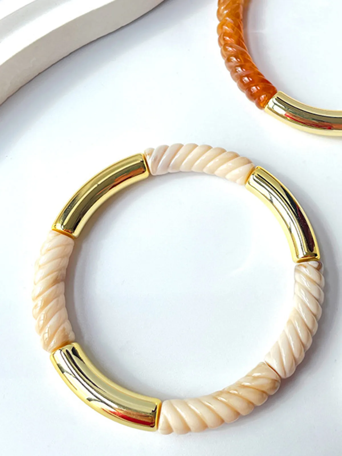 Golden Shell Accent Bracelet sold by COMMENSE product image thumbnail 3
