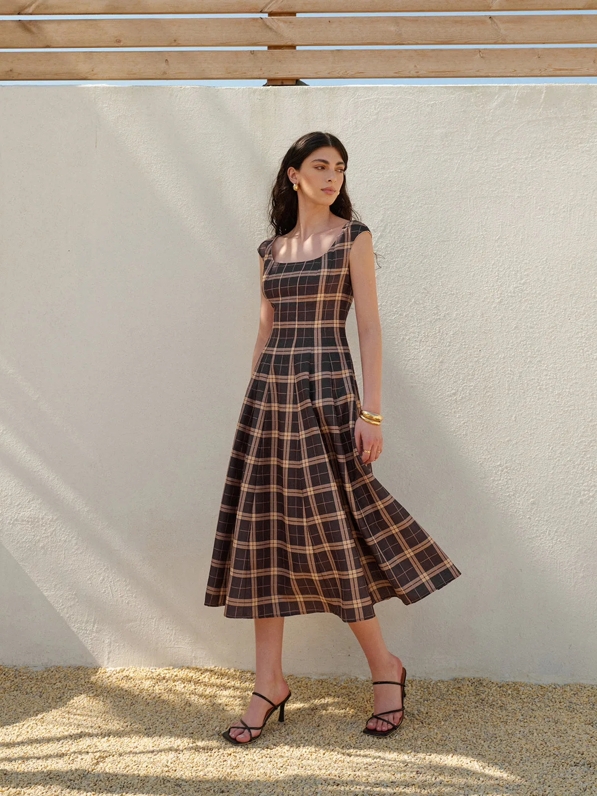 Square Neck Sleeveless Pleated Plaid Dress sold by COMMENSE product image thumbnail 4