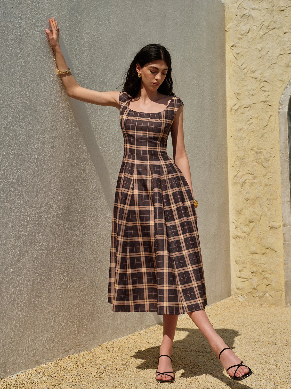 Square Neck Sleeveless Pleated Plaid Dress sold by COMMENSE product image thumbnail 3