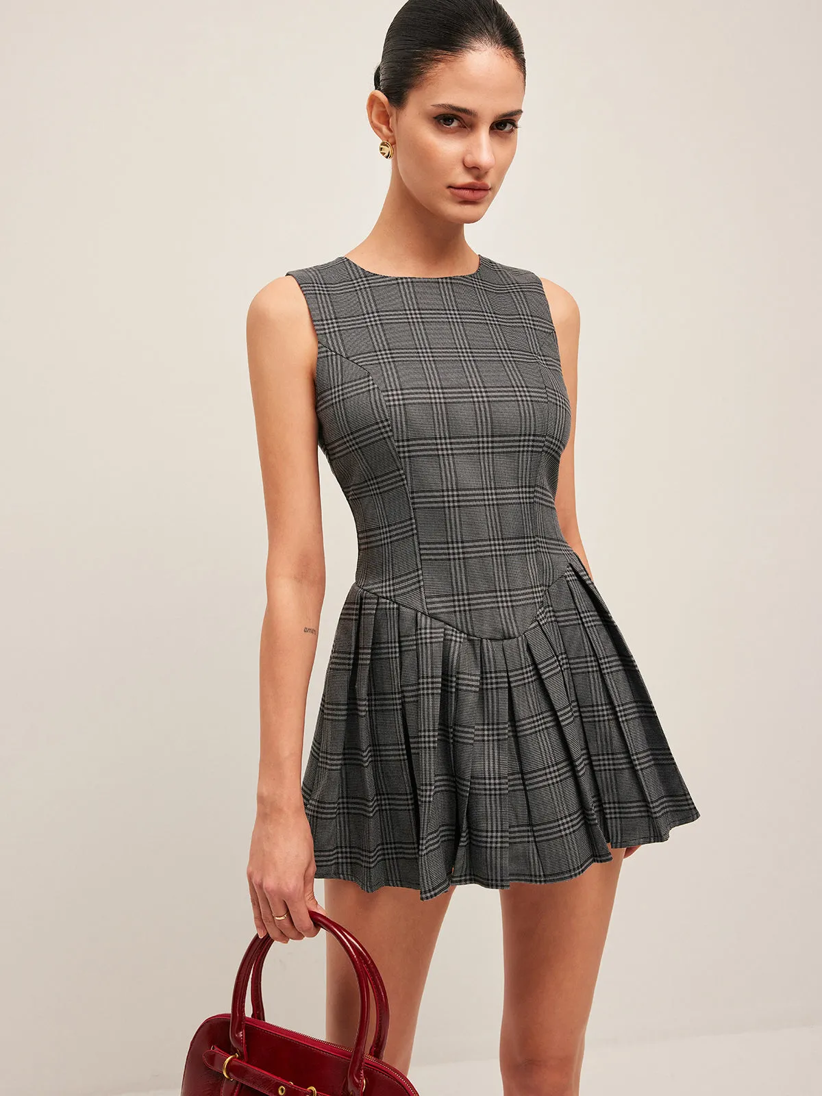 Plaid Pleated Sleeveless Dress sold by COMMENSE product image thumbnail 5