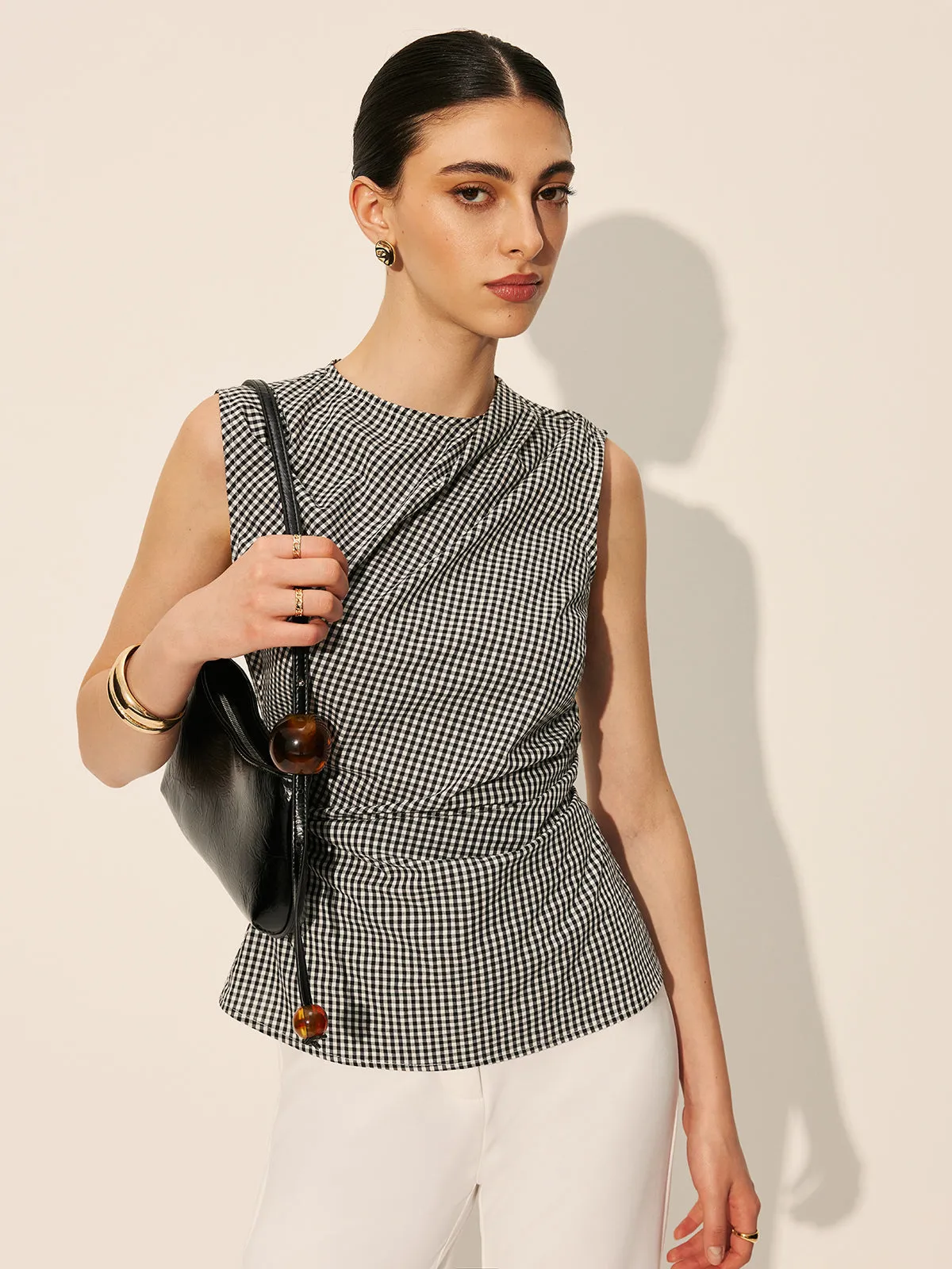 Gingham Ruched Sleeveless Top sold by COMMENSE product image thumbnail 4