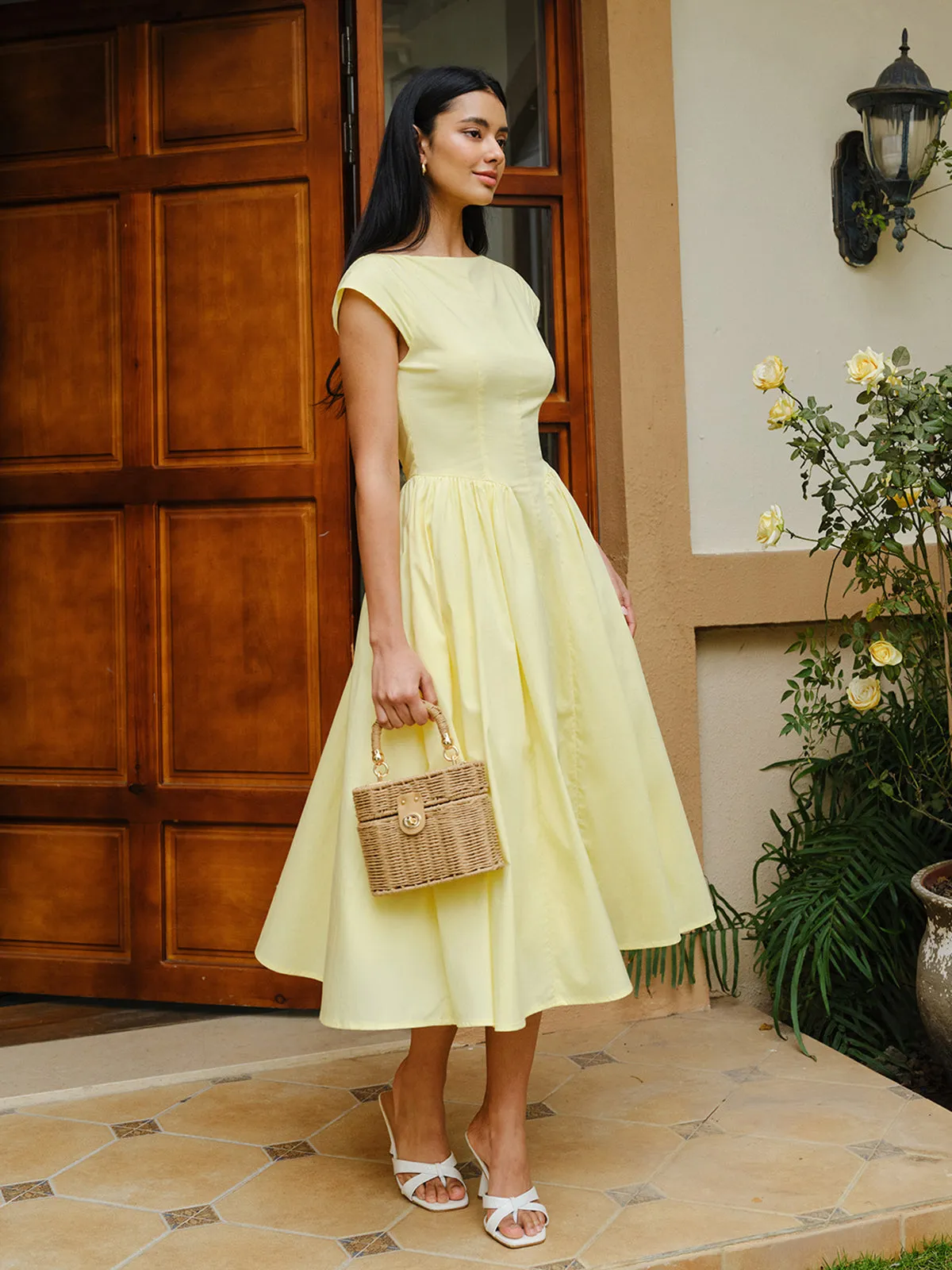 Woven Rattan Box Bag With Turn-Lock Closure sold by COMMENSE product image thumbnail 2