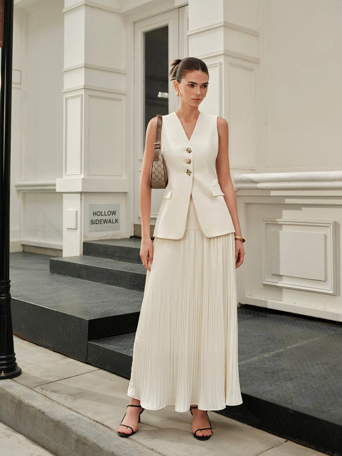 Decor Pockets Tailored Vest sold by COMMENSE