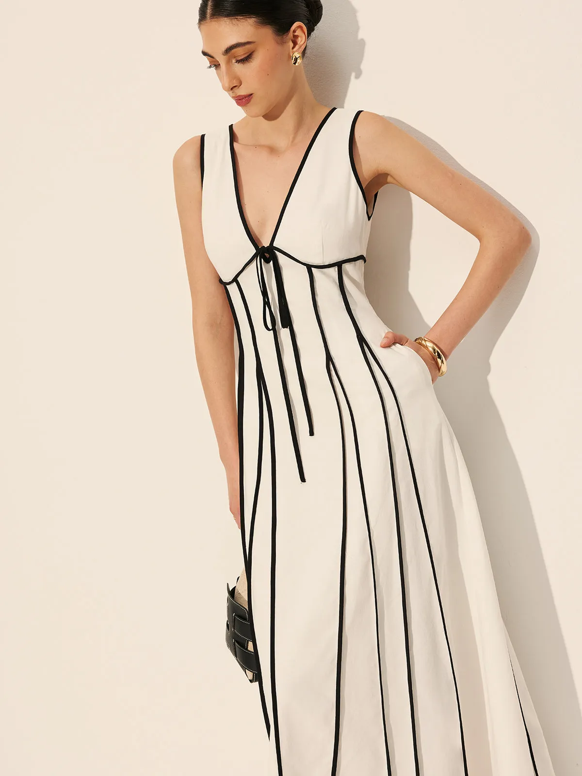 Contrast Trim Dress With Pockets sold by COMMENSE product image thumbnail 3