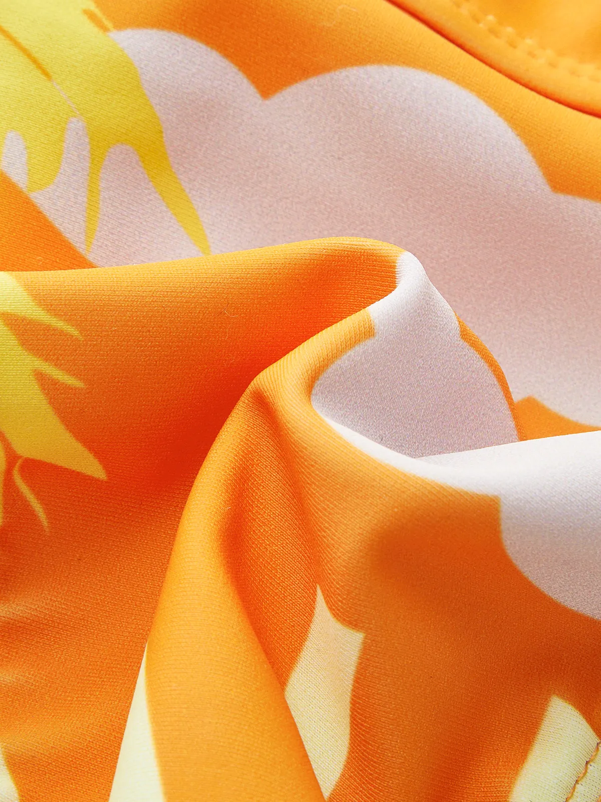 Tropical Print Bikini Set sold by COMMENSE product image thumbnail 4