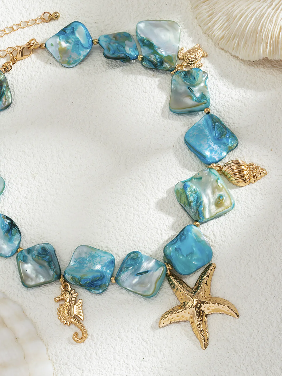 Ocean-Inspired Shell and Starfish Necklace sold by COMMENSE product image thumbnail 3