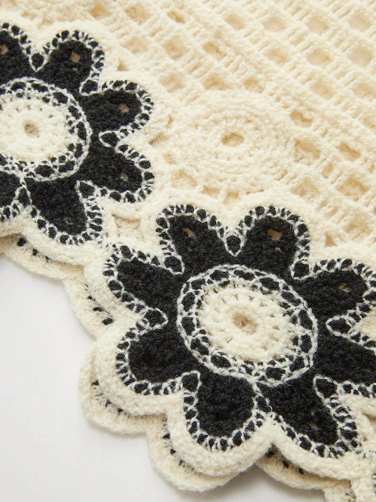 Crochet Floral Top With Pant Set sold by COMMENSE product image thumbnail 2