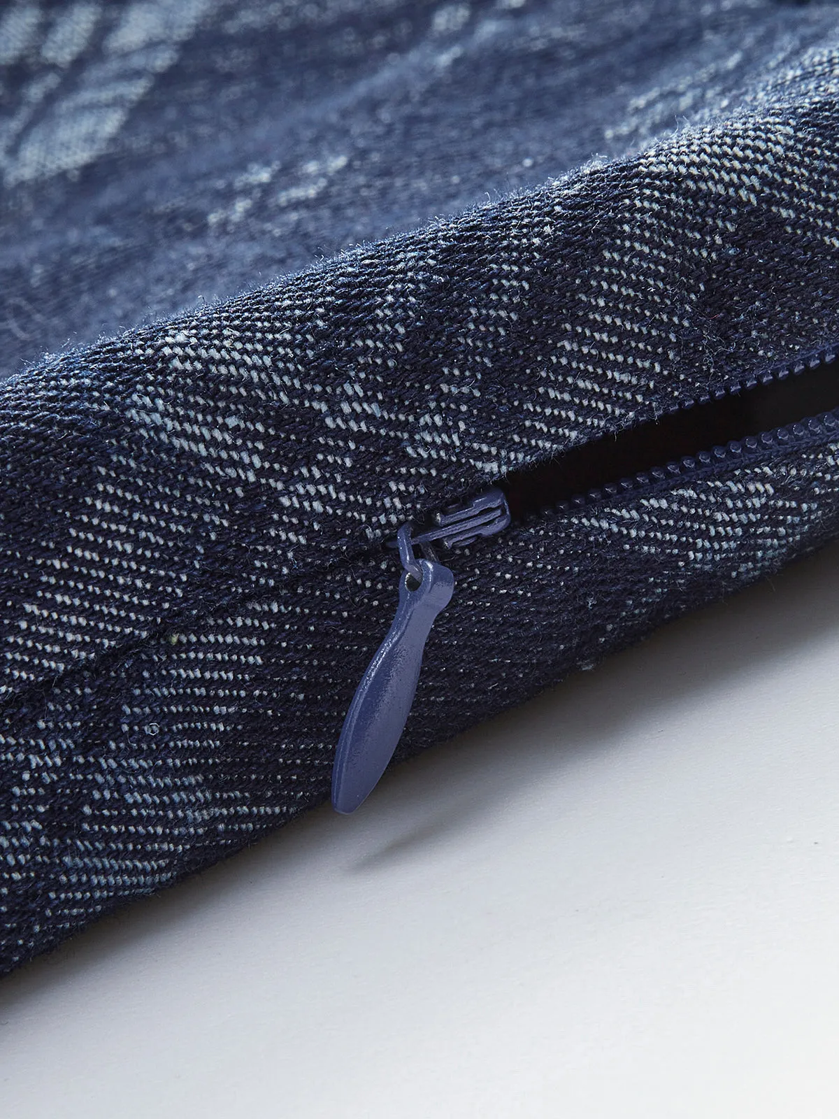 Checkered Print Mid-Waist Denim Short sold by COMMENSE product image thumbnail 4