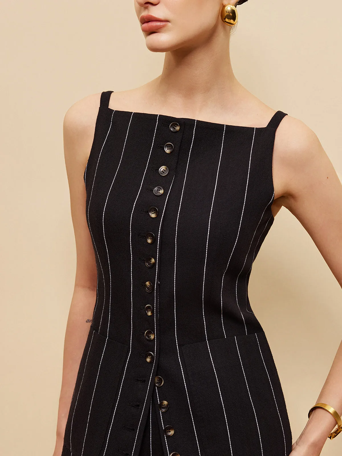 Linen & Cotton Sleeveless Buttoned Vest sold by COMMENSE product image thumbnail 4