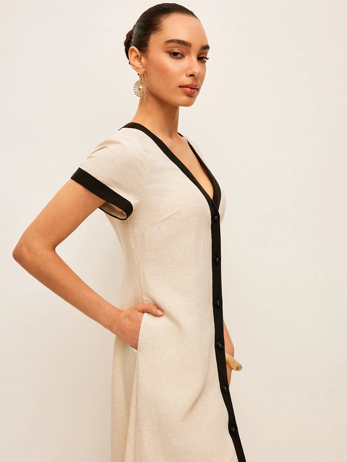 Cotton & Linen High-Slit Contrast Trim Dress sold by COMMENSE product image thumbnail 4