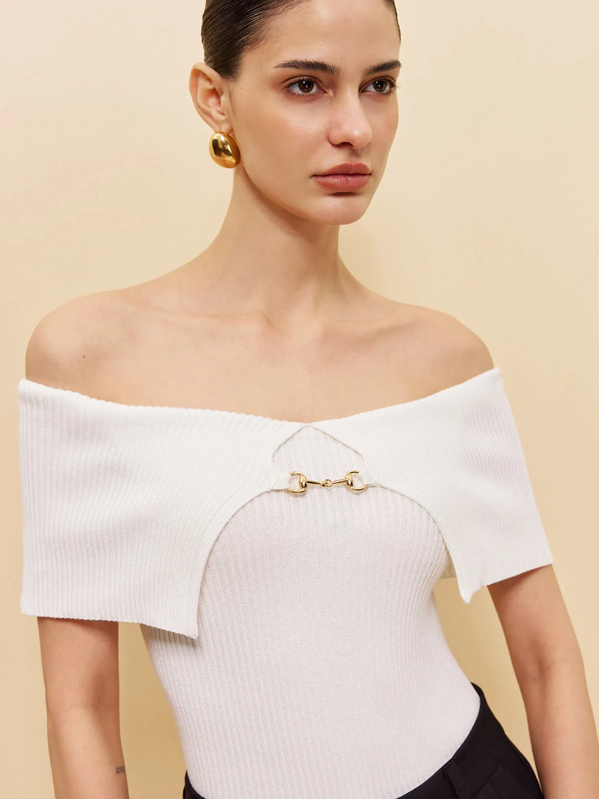 Off-Shoulder Chain Detail Ribbed Knit Top sold by COMMENSE