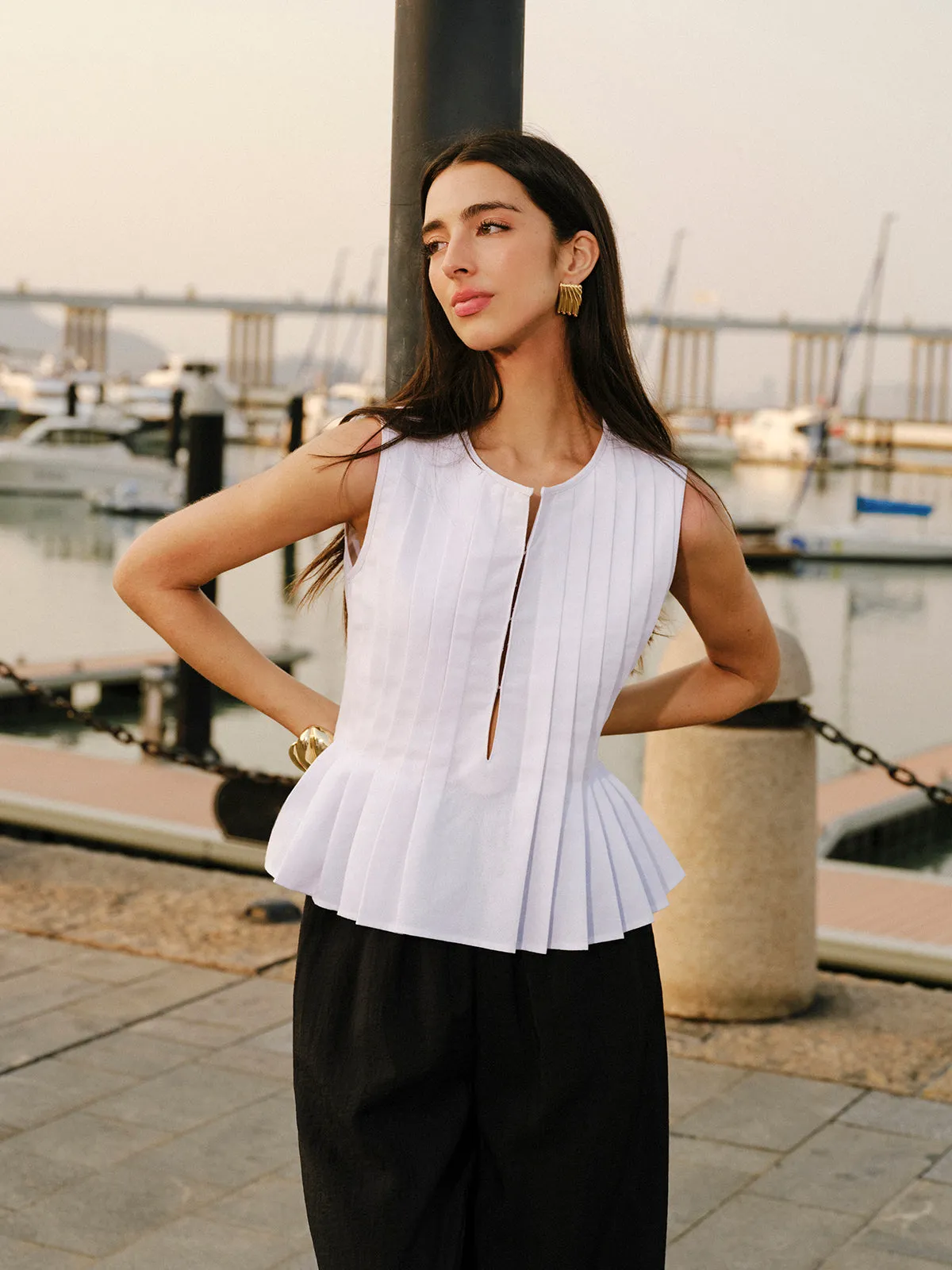 Cotton & Linen Pleated Back Tie Top sold by COMMENSE product image thumbnail 3