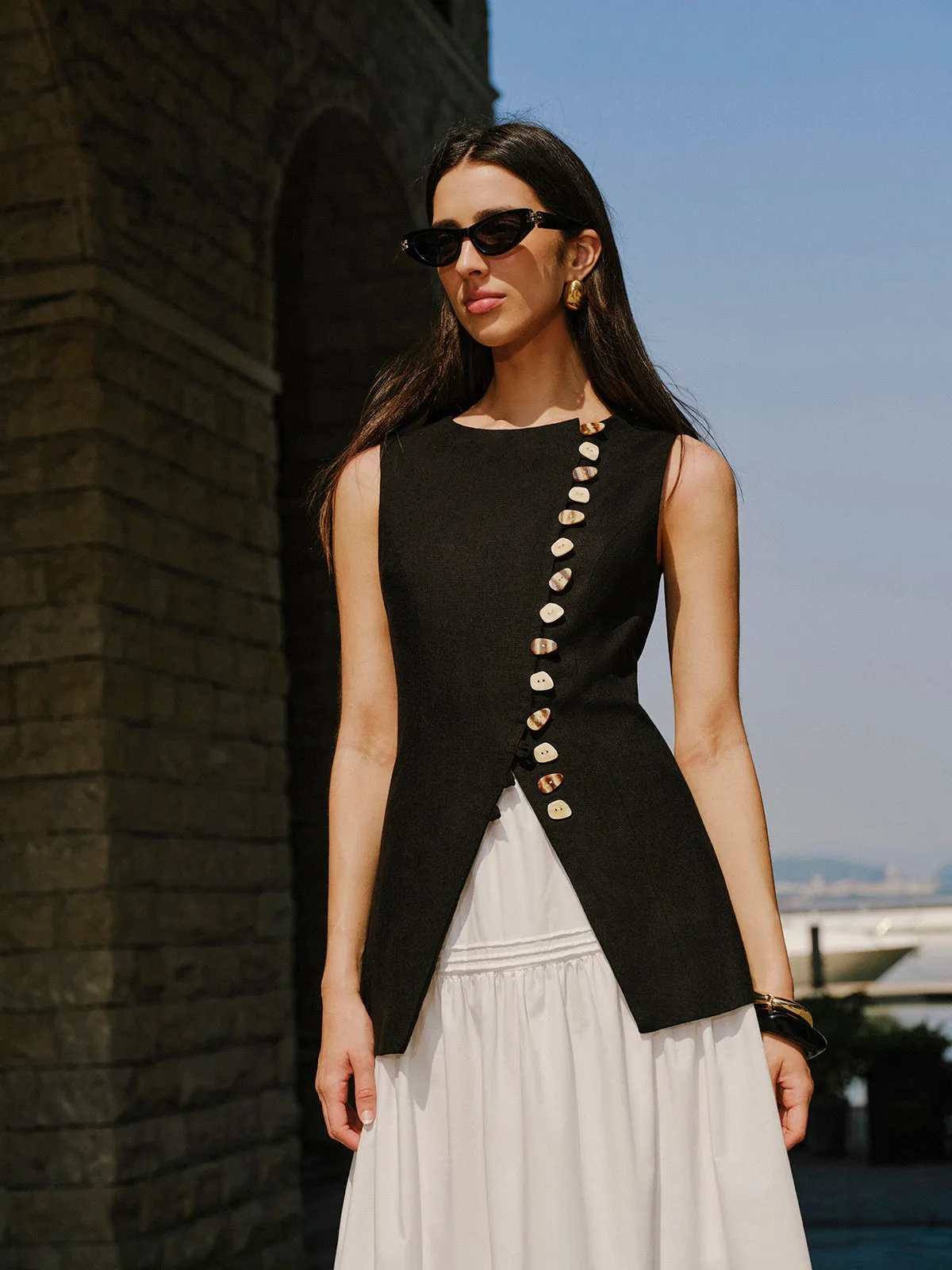 Linen Blend Button-Detail Vest sold by COMMENSE product image thumbnail 4