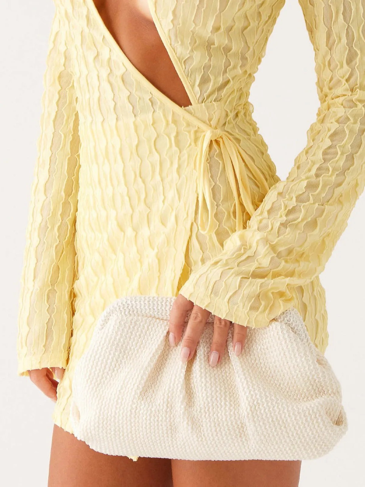 Woven Cloud Clutch Bag sold by COMMENSE product image thumbnail 2