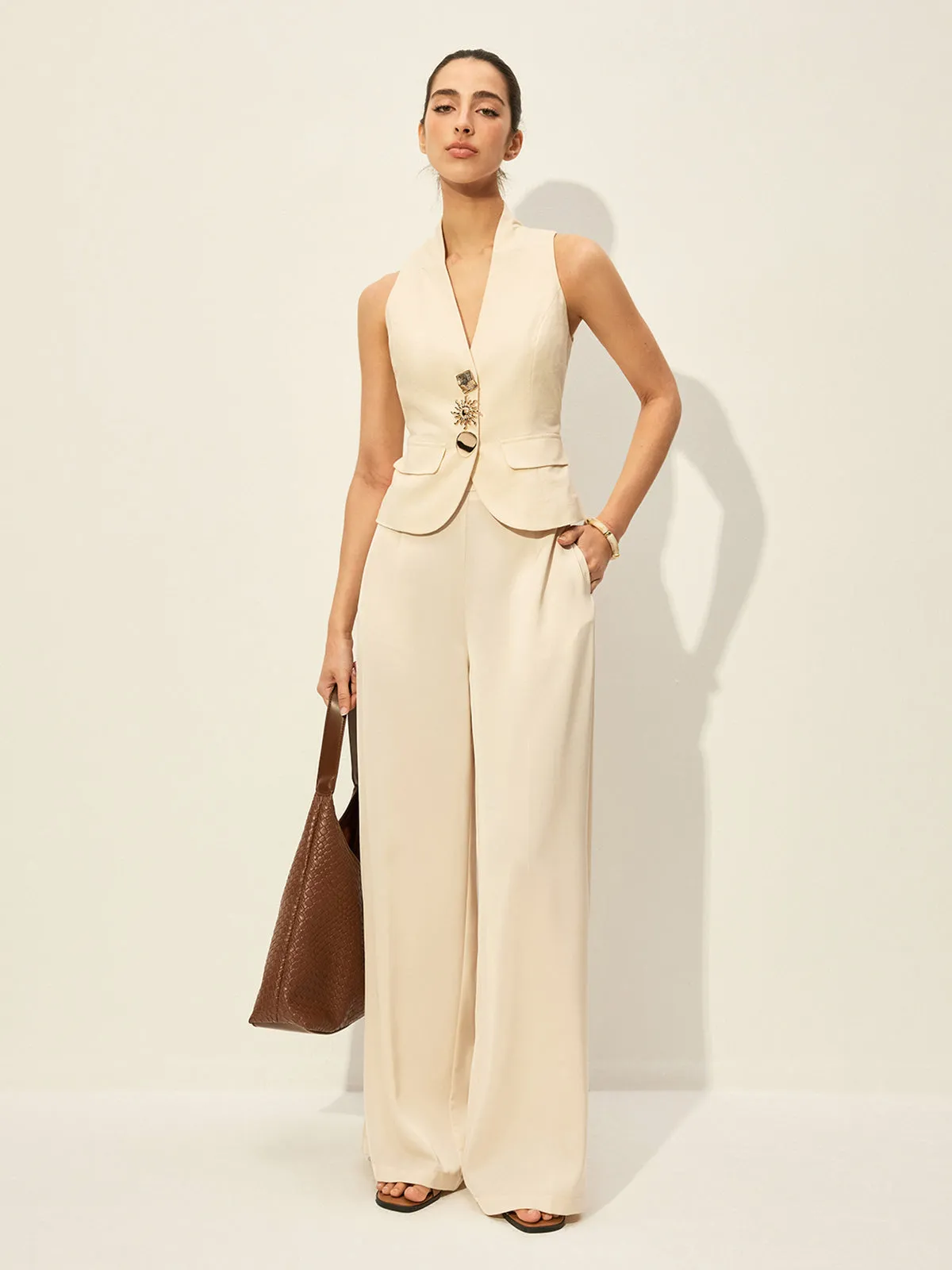 Cotton & Linen Decor Pockets Vest sold by COMMENSE product image thumbnail 2