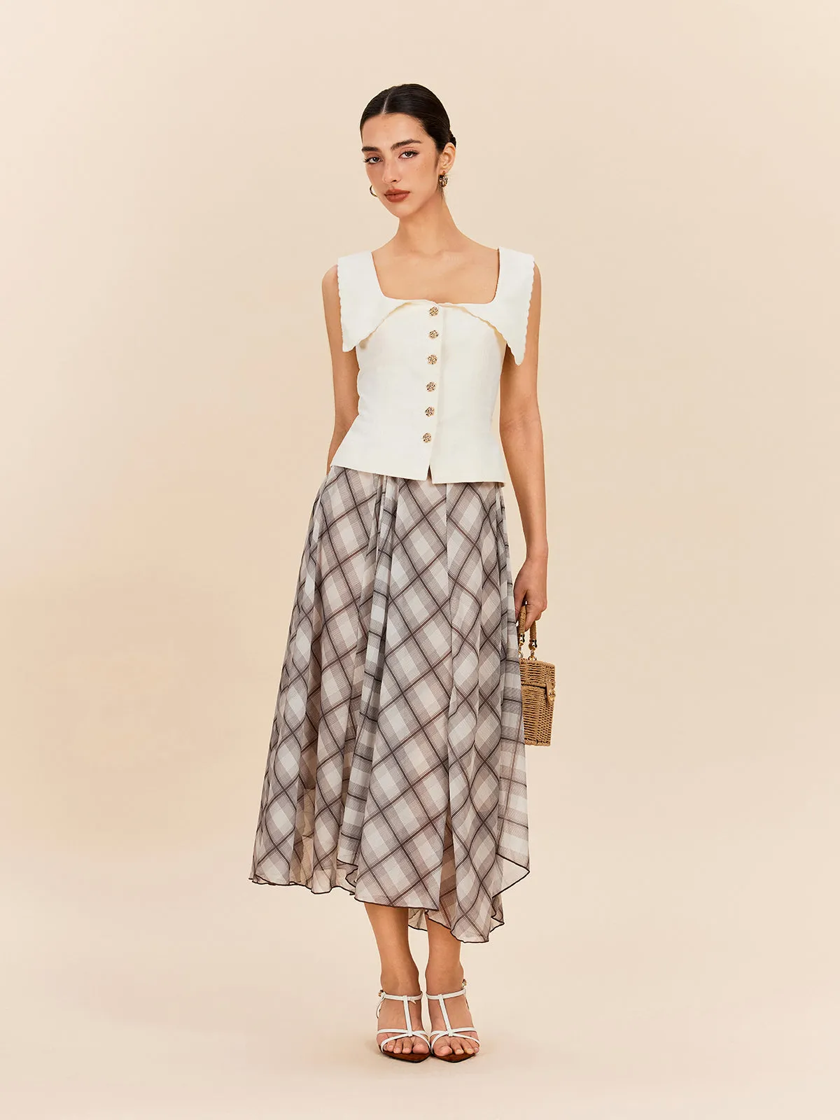 Cotton & Linen Scalloped Collar Buttoned Top sold by COMMENSE product image thumbnail 3