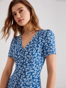Sweetheart V-Neck Daisy Midi Dress sold by COMMENSE