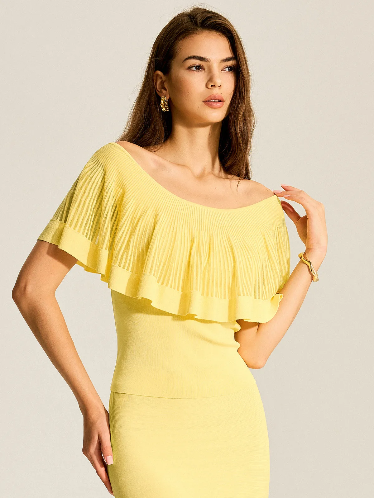 Off-Shoulder Knit Top With Trimmed Ruffles sold by COMMENSE