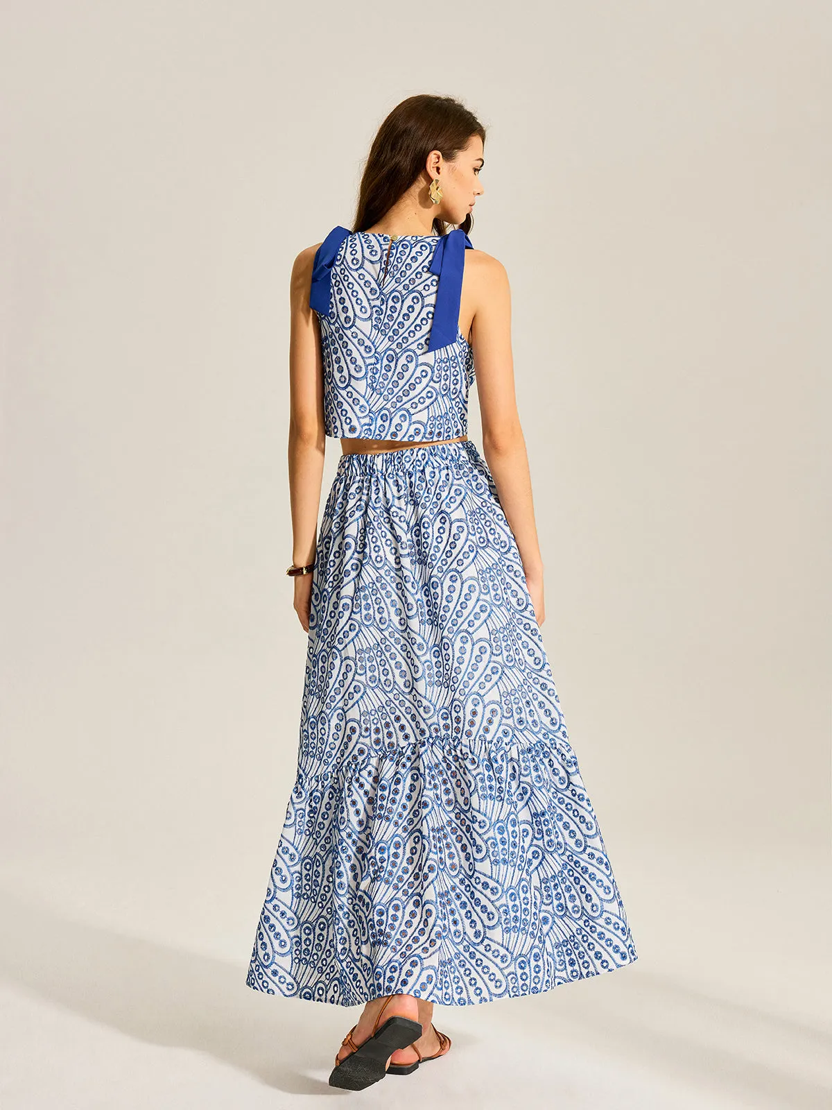 Sleeveless Contrast-Trim Top And Elastic-Waist Maxi Skirt Set sold by COMMENSE product image thumbnail 2