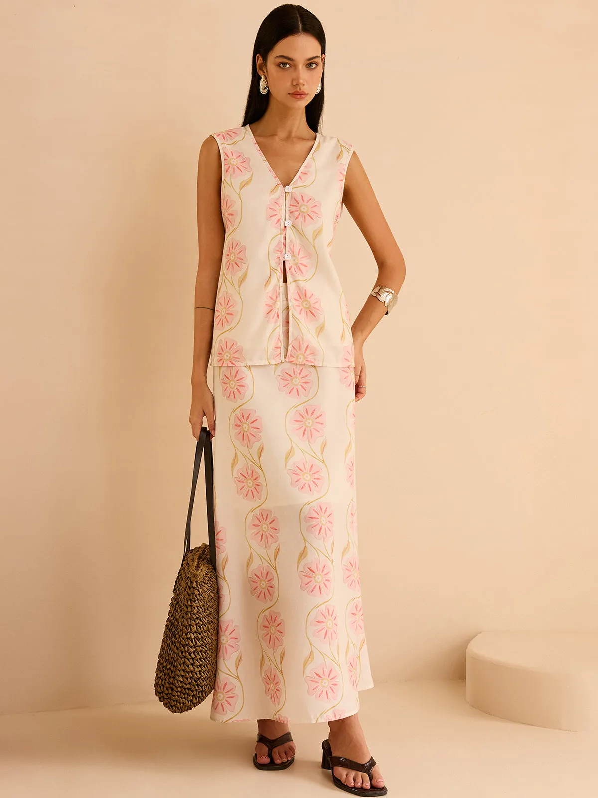 Floral Print Sleeveless Vest sold by COMMENSE product image thumbnail 2