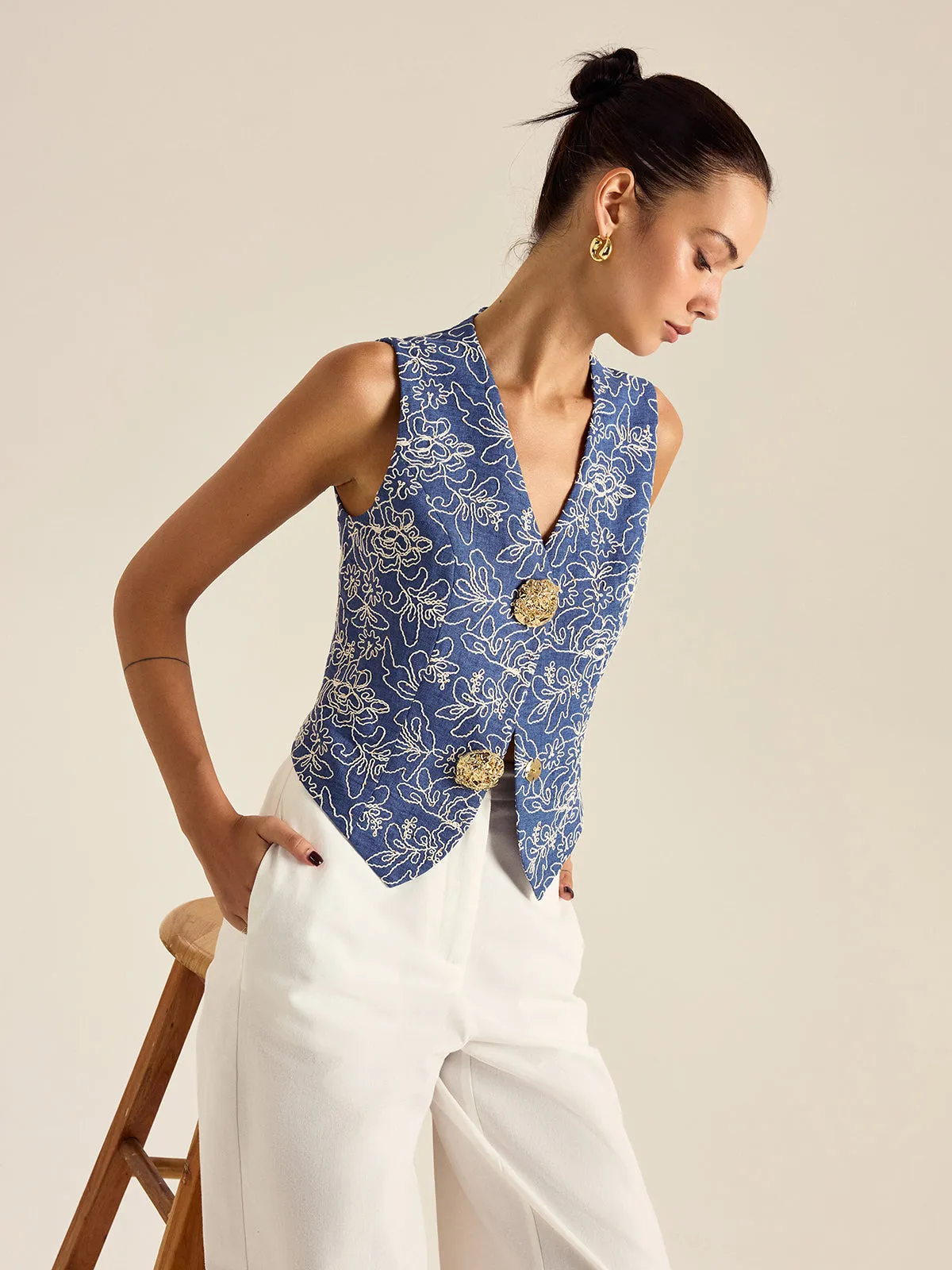 Floral Embroidered Vest sold by COMMENSE product image thumbnail 3