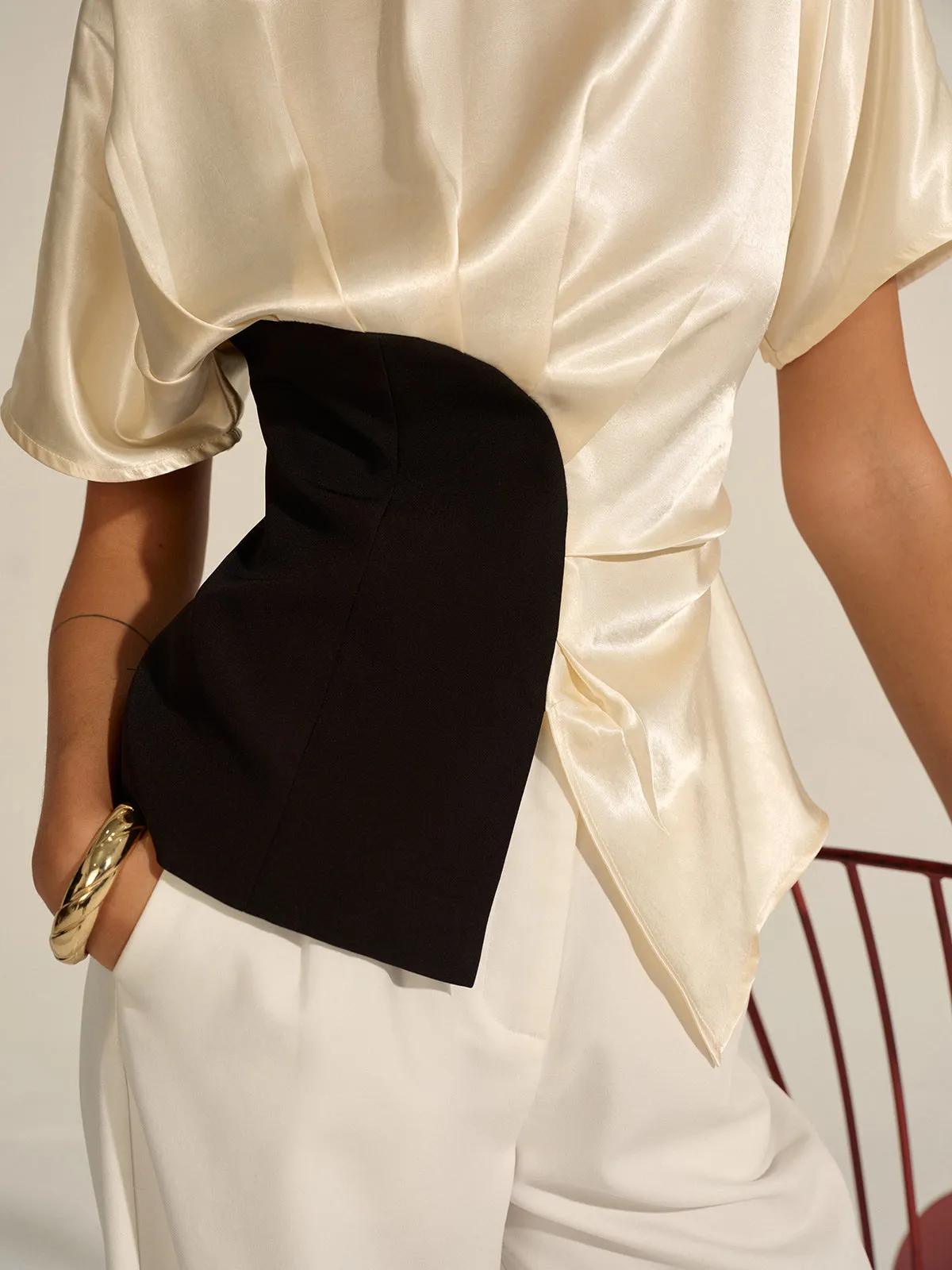 Asymmetric Color-Block Top sold by COMMENSE product image thumbnail 2