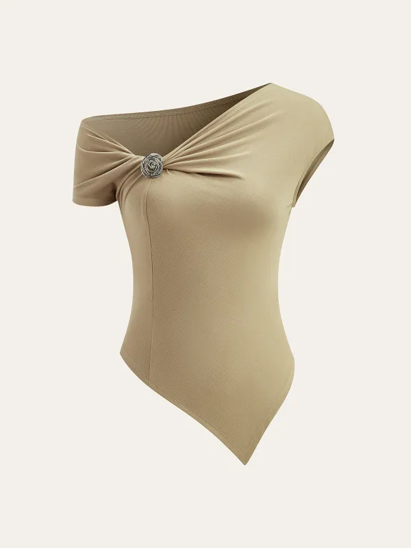 Asymmetrical Off-Shoulder Top sold by COMMENSE