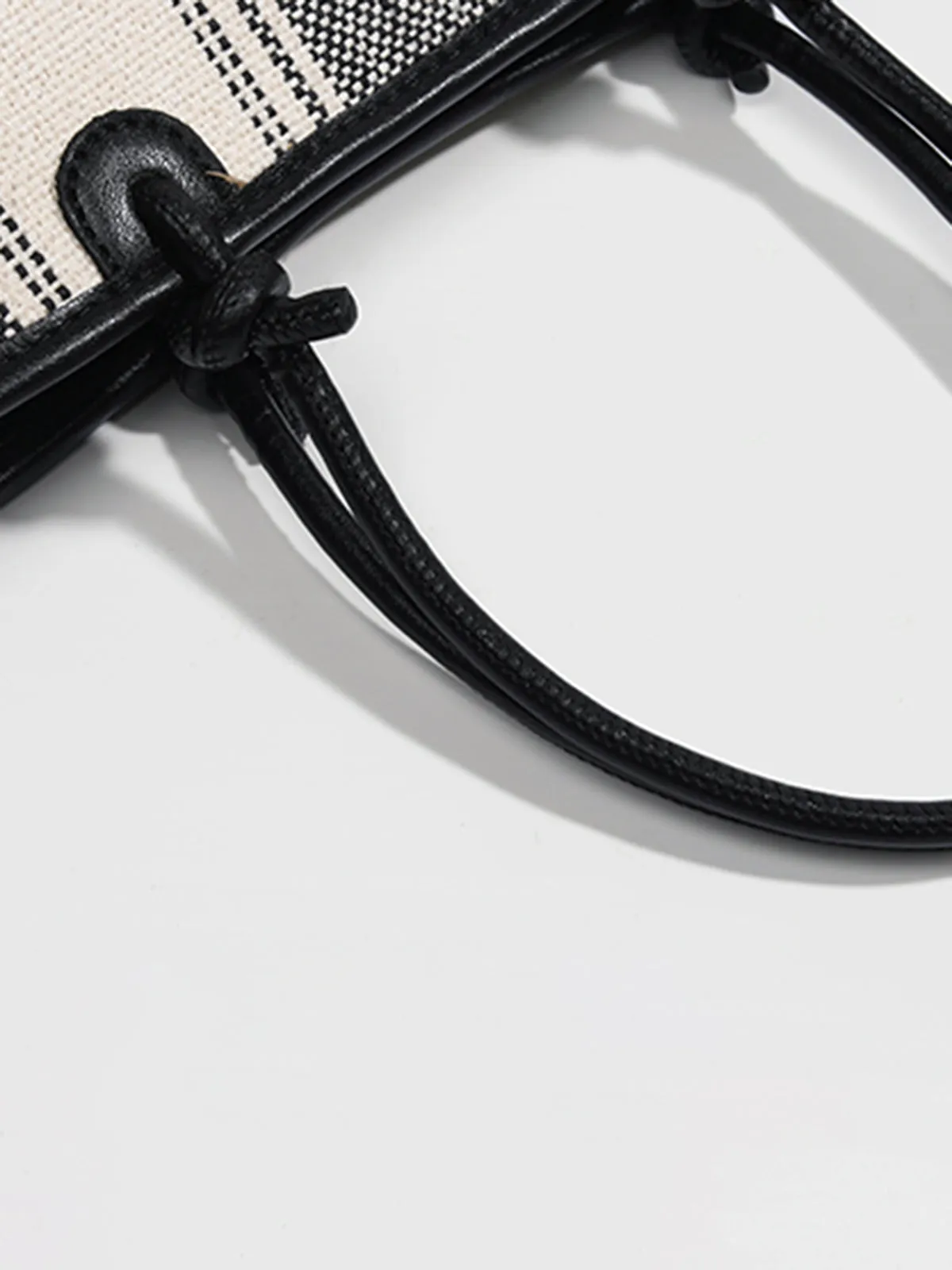 Striped Linen Tote Bag sold by COMMENSE product image thumbnail 4