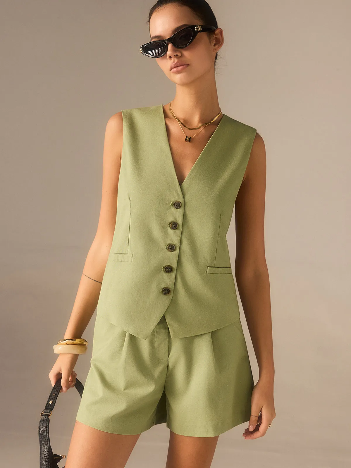 Linen & Cotton Buttoned Vest sold by COMMENSE