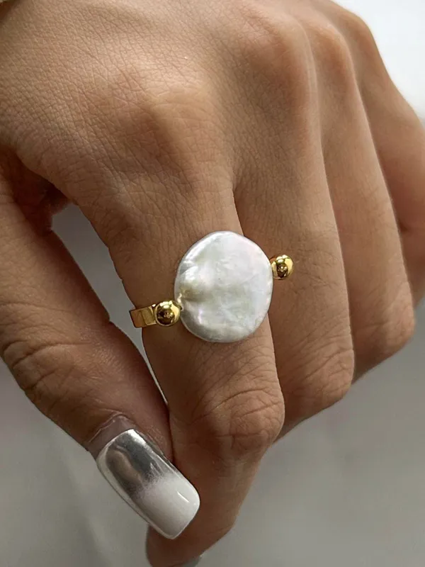 Reversible Baroque Pearl Ring sold by COMMENSE