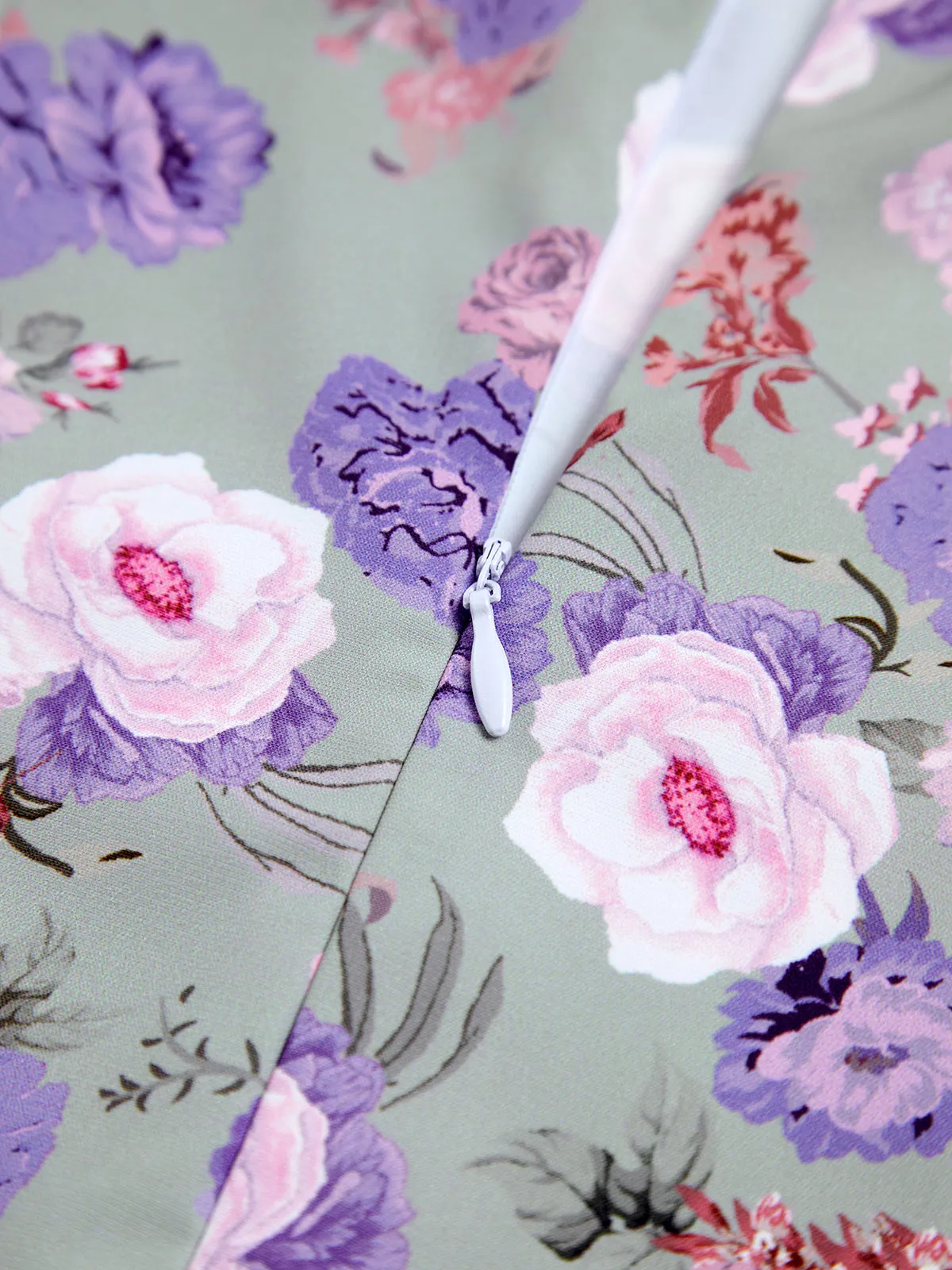 Vintage Floral Slit Midi Dress sold by COMMENSE product image thumbnail 3