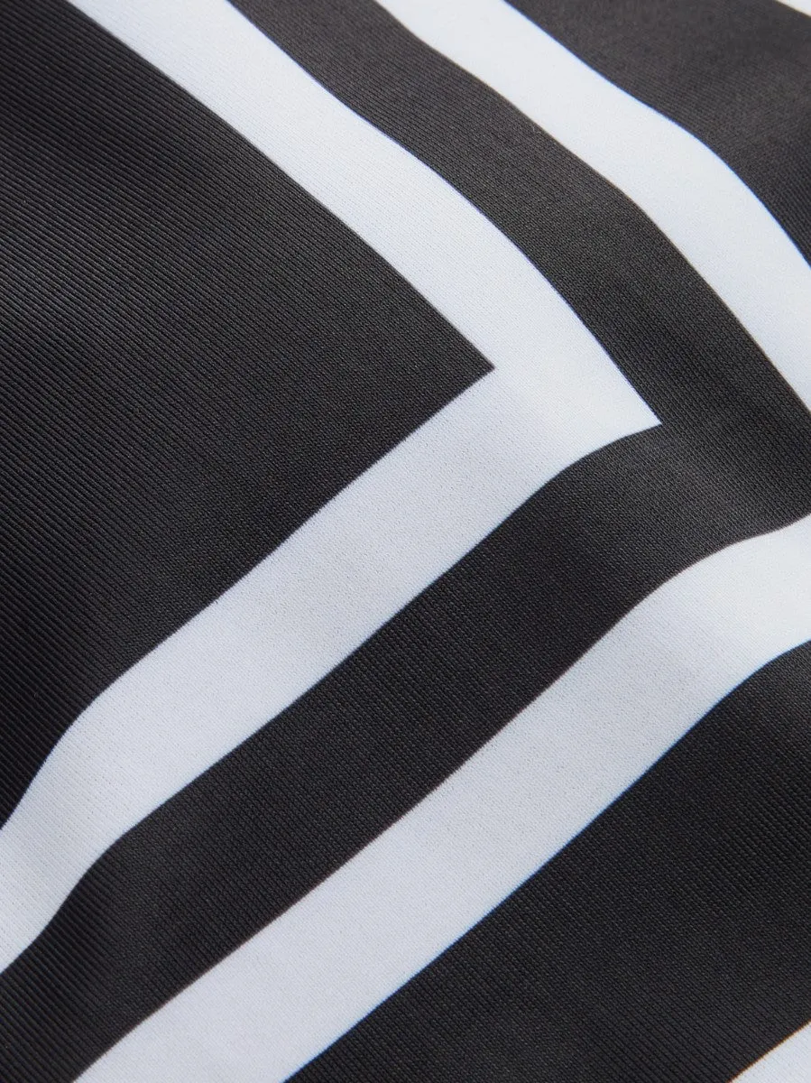 Geometric Print Asymmetric Strap Bikini Top sold by COMMENSE product image thumbnail 5