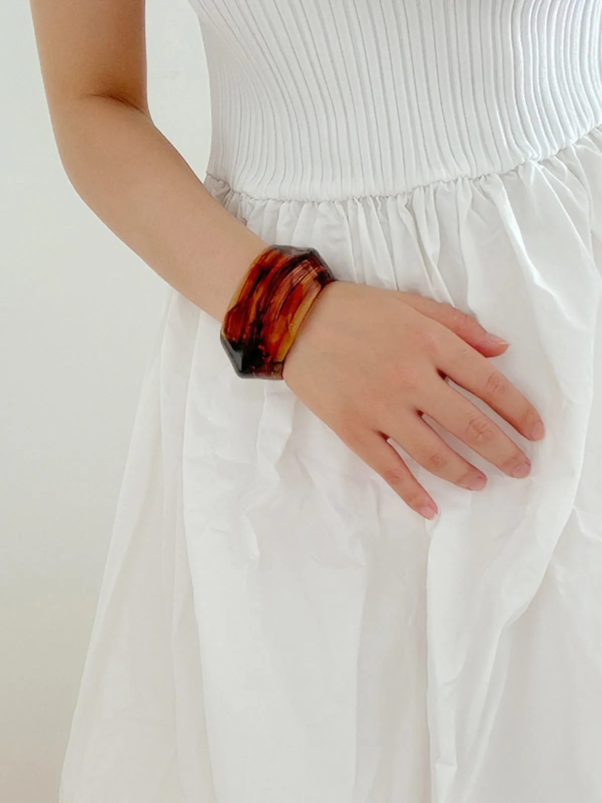 Semicircular Open-Ended Resin Bracelet sold by COMMENSE product image thumbnail 3