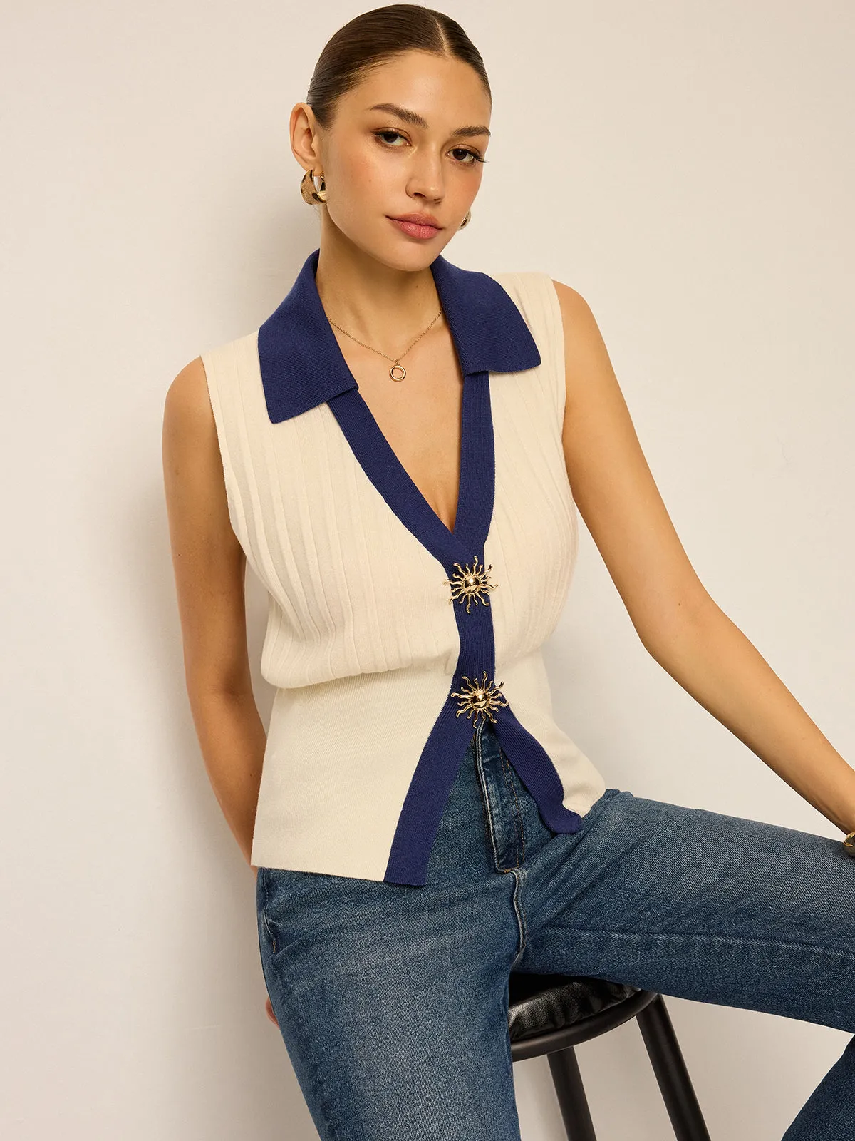 Two-Tone Collared Knit Vest sold by COMMENSE product image thumbnail 4