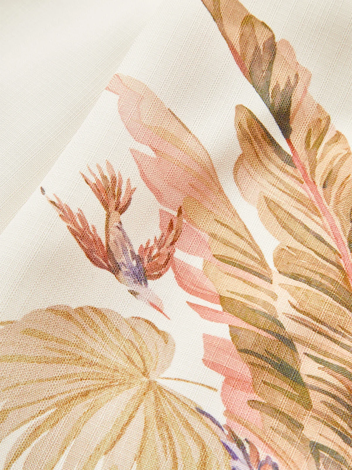 Belted Tropical Print Mid-Waist Shorts sold by COMMENSE product image thumbnail 4