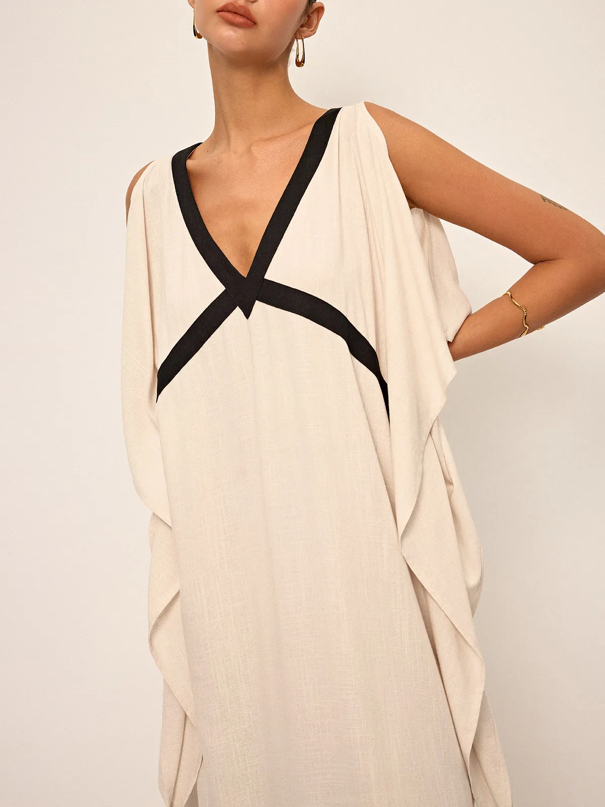 Contrast Trim Maxi Dress with Slit sold by COMMENSE product image thumbnail 5